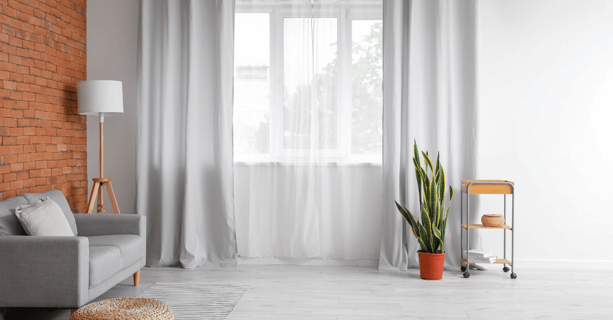 Choosing the Ideal Color of Curtains for White Walls